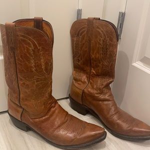 Lucchese 13EE pointed toe mid calf